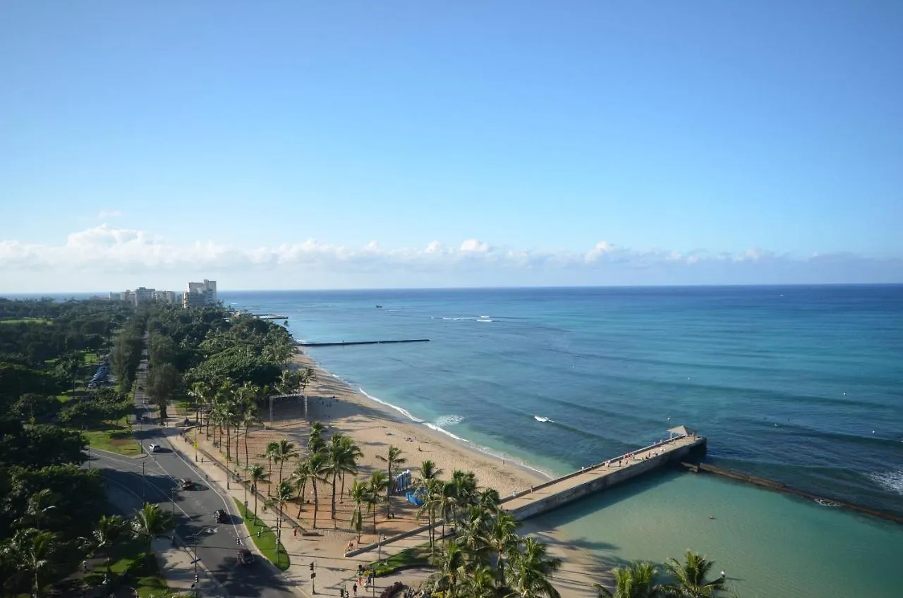 Aloha Surf 1205 Two Beds, Pool, Walk To Waikiki Beach! هونولولو شقة